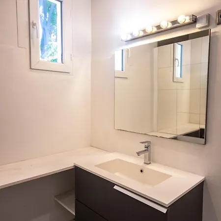 La Maison Des Roses 4 Avignon Appartement *